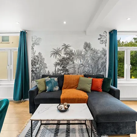 Boutique Abode - Games